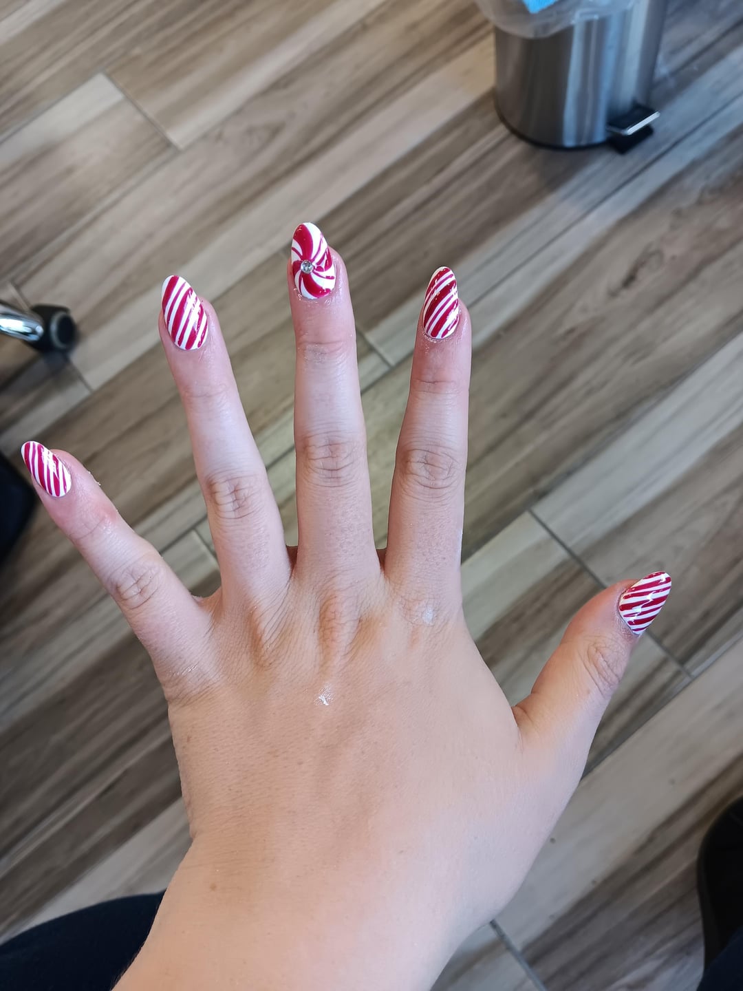 I’m absolutely in love with my Christmas nails! By Snappy Nails